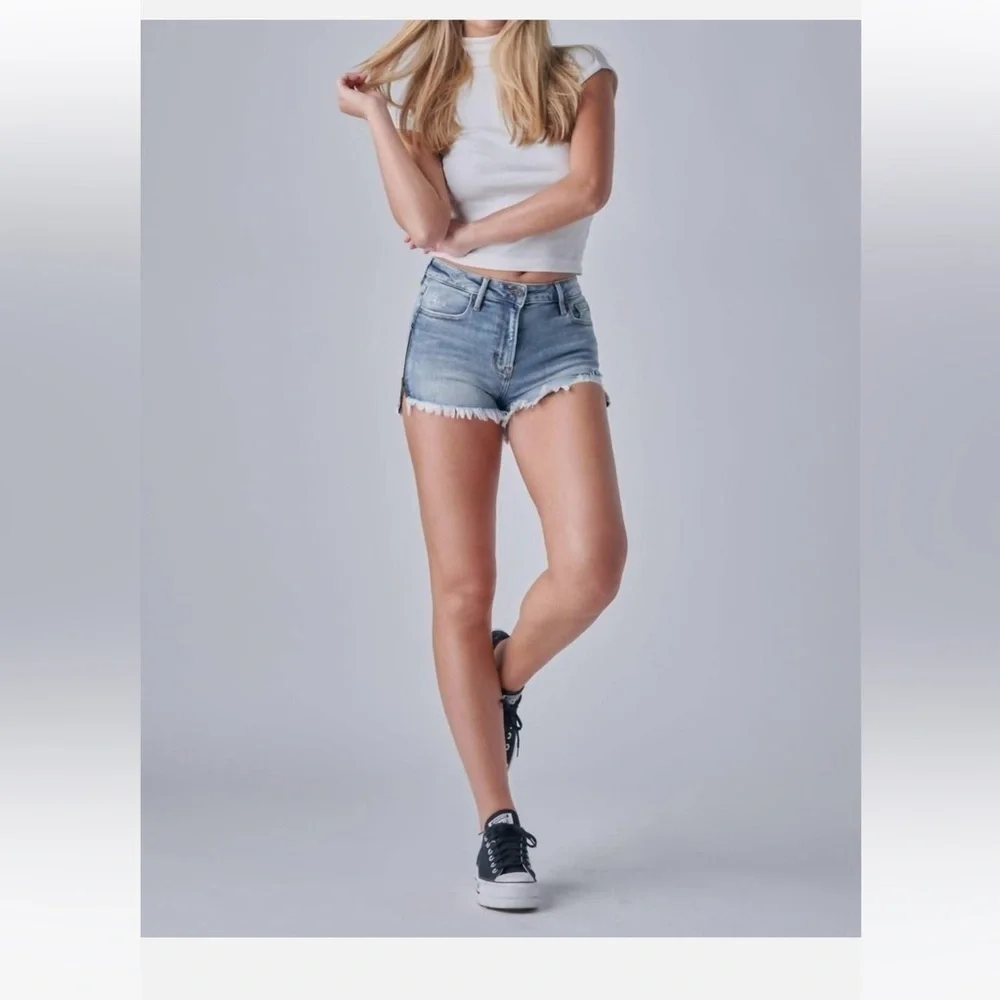 NWT Kenzie Light Blue Denim Shorts